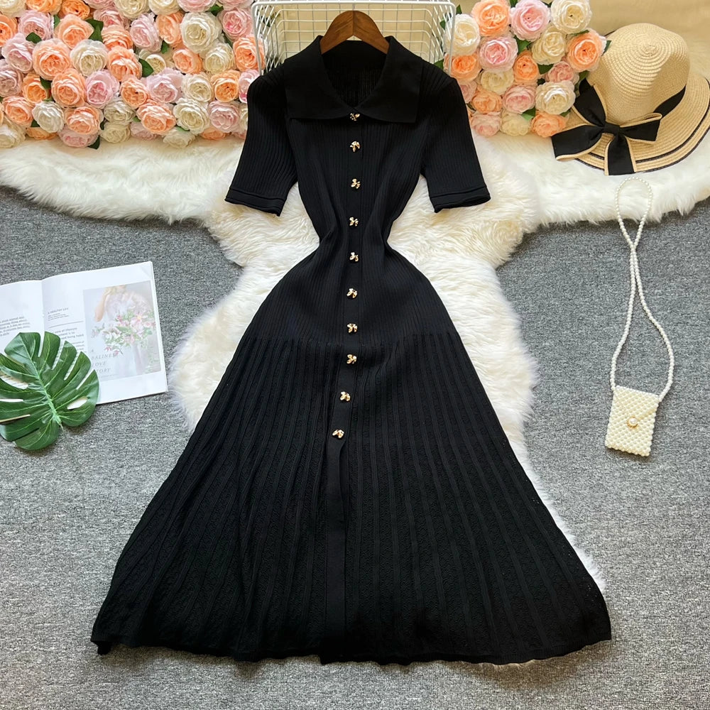 Vintage Knit Maxi Dress - Turn-Down Collar A-Line Style