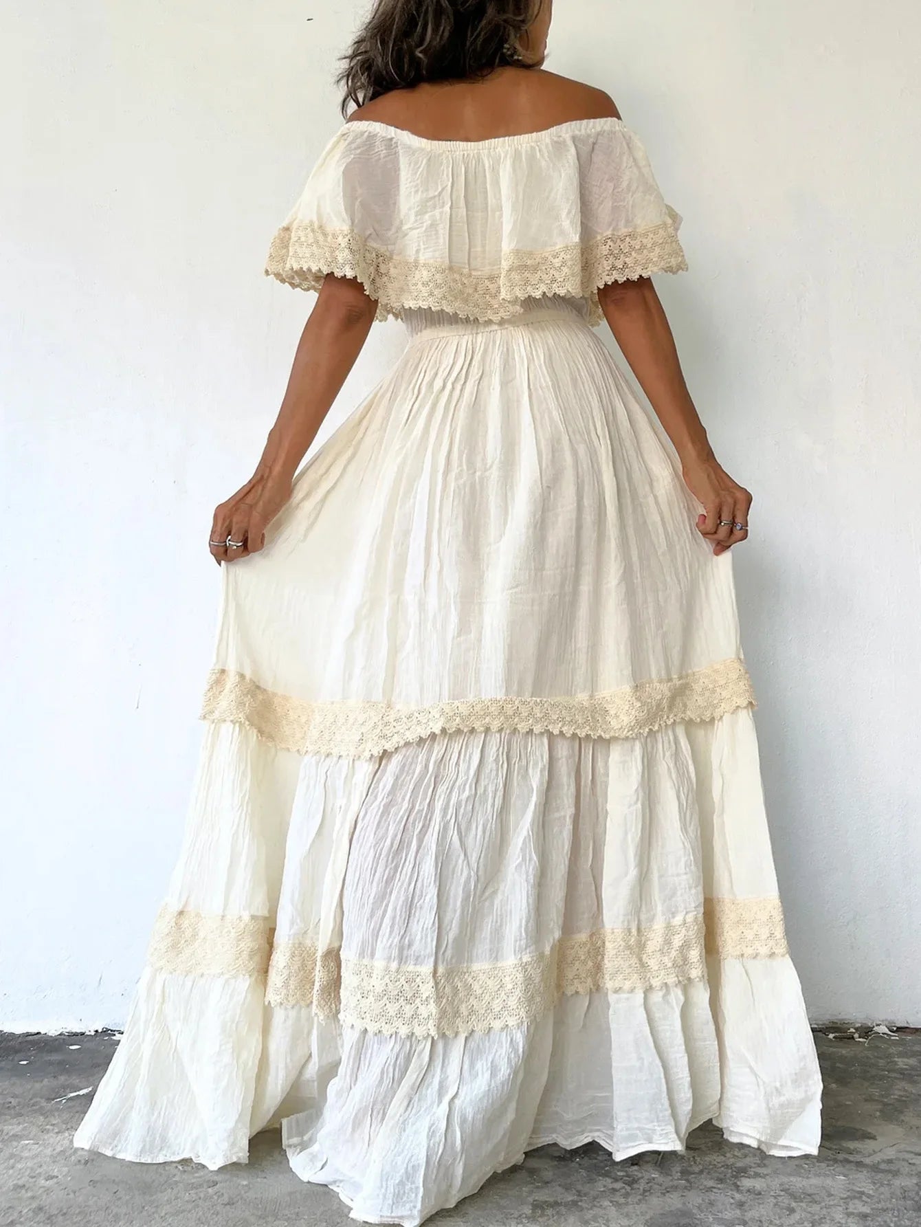 Retro Floral Print Maxi Dress - V-Neck with Flared Sleeves