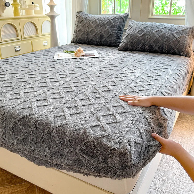 Jacquard Bed Cover Embossed Velvet Mattress Cover Bedsheet Mattress Protector Winter Warm Fitted Sheet Mattress Pad Thickened